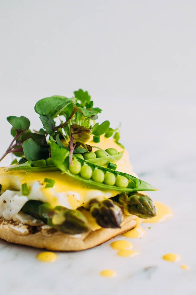Microgreens Eggs Benedict Florentine: A Nutrient-Rich Twist on a Breakfast Classic