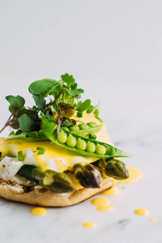 Microgreens Eggs Benedict Florentine: A Nutrient-Rich Twist on a Breakfast Classic
